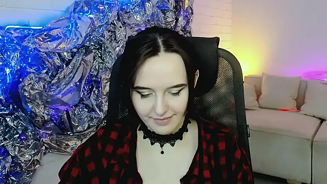 IreneBailey online show from 11-22-25, 09:08