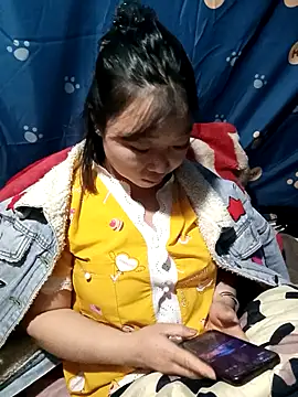 julybe online show from 11-26-25, 02:07