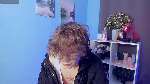 Snapshot of LeoBensyten chatting on 11-07-25, 01:44 LeoBensyten online show from 11-07-25, 01:44