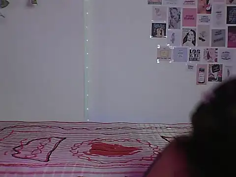 Snapshot of Saloni9 chatting on 11-13-25, 04:39 Saloni9 online show from 11-13-25, 04:39