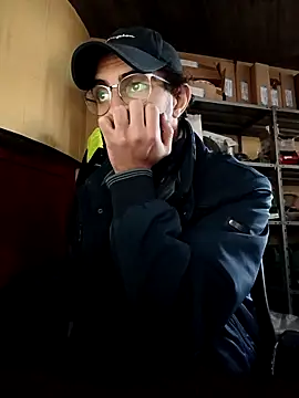 Snapshot of KaTorino chatting on 11-05-25, 03:23 KaTorino online show from 11-05-25, 03:23