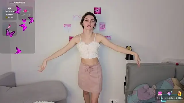 LauraYoungg online show from 03-20-26, 10:03