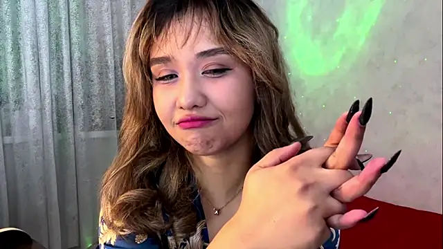 LovelyLara online show from 12-02-25, 06:47