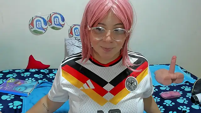 Jiah Park online show from 06-30-26, 02:01