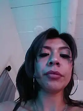 MZThang2Kute online show from 11-29-25, 11:02