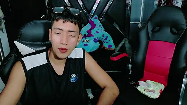 darwinandbrayann online show from 11-29-25, 03:48