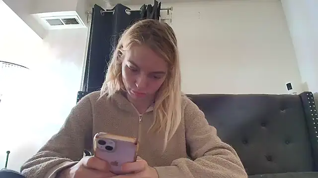 Snapshot of lanasharapovaxxx chatting on 01-13-26, 12:05 lanasharapovaxxx online show from 01-13-26, 12:05