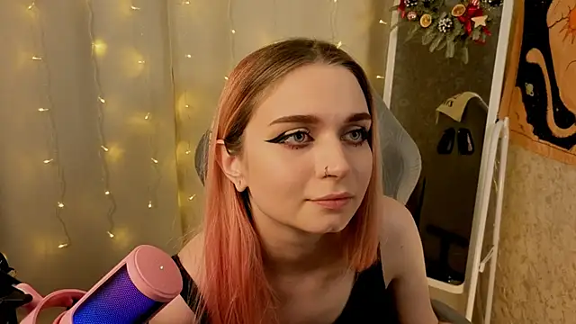 Snapshot of lani1funny chatting on 01-11-26, 06:02 lani1funny online show from 01-11-26, 06:02