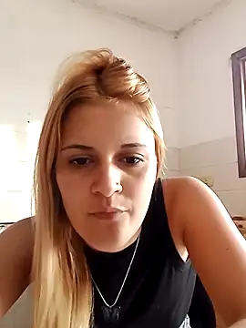 Snapshot of larubia_arg chatting on 01-09-26, 10:11 larubia arg online show from 01-09-26, 10:11