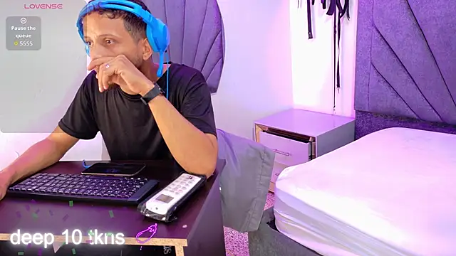 DamianandEva online show from 04-21-26, 01:06