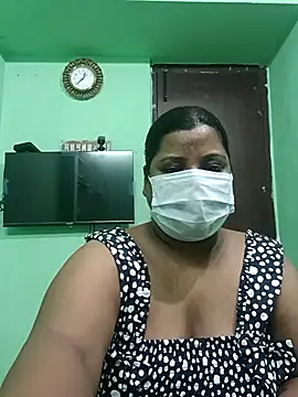 Snapshot of tamil_Nithya_J chatting on 11-03-25, 07:04 tamil Nithya J online show from 11-03-25, 07:04