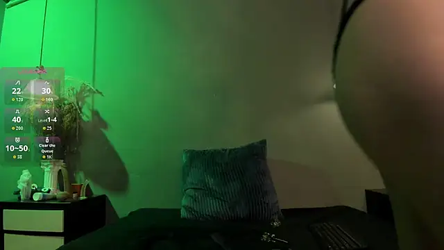 Snapshot of Kripta132 chatting on 11-22-25, 11:42 Kripta132 online show from 11-22-25, 11:42