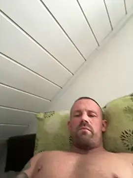 Snapshot of superbertok chatting on 11-18-25, 08:52 superbertok online show from 11-18-25, 08:52