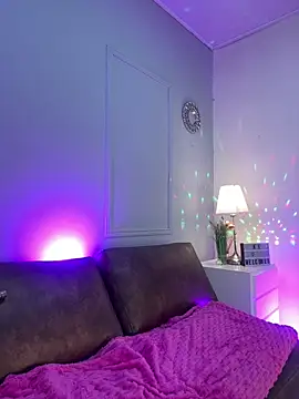 kittyblooms online show from 04-14-26, 01:17