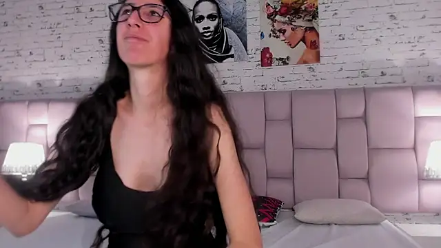 GirafMusic online show from 11-24-25, 01:22