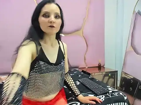 Morticia Black online show from 11-13-25, 07:35