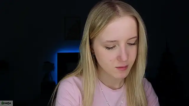 Snapshot of adele_armass chatting on 01-14-26, 09:31 adele armass online show from 01-14-26, 09:31