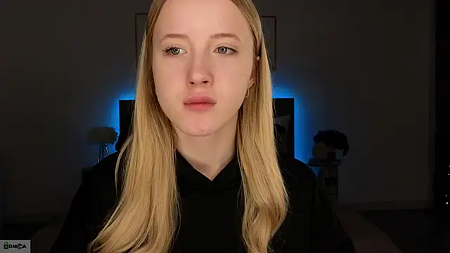 Snapshot of adele_armass chatting on 02-13-26, 08:49 adele armass online show from 02-13-26, 08:49