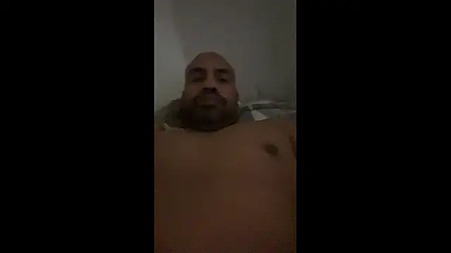 Snapshot of CoupleHotLatinBigAss chatting on 02-21-26, 07:09 CoupleHotLatinBigAss online show from 02-21-26, 07:09