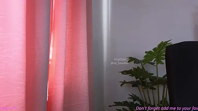 Snapshot of BabyLauritaa chatting on 06-27-26, 08:03 BabyLauritaa online show from 06-27-26, 08:03