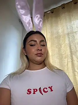 Elina Hills online show from 03-31-26, 06:08