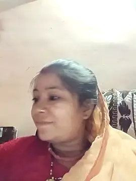 Snapshot of Sangita_g chatting on 12-17-25, 01:17 Sangita g online show from 12-17-25, 01:17