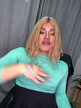 melani ferraraa  online show from 07-04-26, 10:16