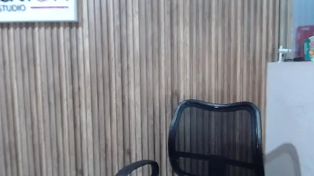Snapshot of Valk_submissive chatting on 05-30-26, 10:07 Valk submissive online show from 05-30-26, 10:07