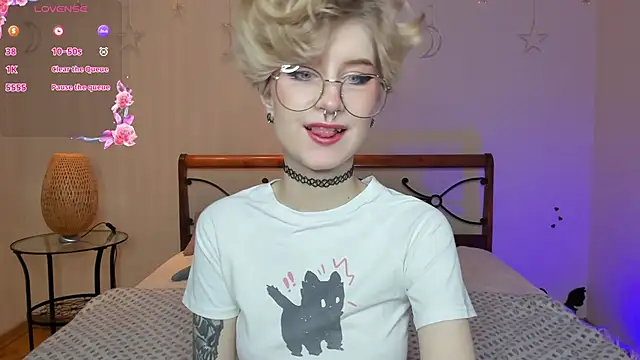 Angel Julles online show from 11-06-25, 01:28