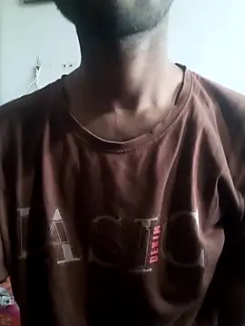 Snapshot of PackagedCostar chatting on 10-31-25, 04:13 PackagedCostar online show from 10-31-25, 04:13