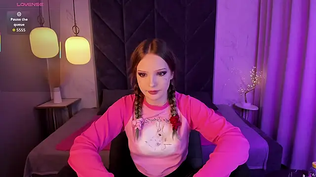 Snapshot of Iris_Fresh chatting on 11-07-25, 08:42 Iris Fresh online show from 11-07-25, 08:42