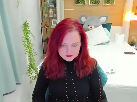 Snapshot of OhLadyPlease chatting on 12-18-25, 09:48 OhLadyPlease online show from 12-18-25, 09:48