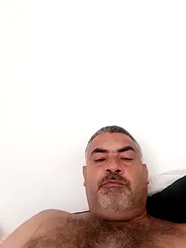 Snapshot of Ricardotarado chatting on 12-15-25, 12:20 Ricardotarado online show from 12-15-25, 12:20