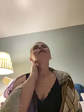 Snapshot of ToriLove777 chatting on 11-06-25, 06:47 ToriLove777 online show from 11-06-25, 06:47