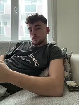 Snapshot of yasinesra757_ chatting on 02-17-26, 08:22 yasinesra757 online show from 02-17-26, 08:22