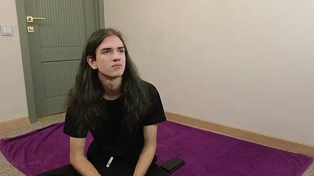 Harvey Hair online show from 11-08-25, 01:44