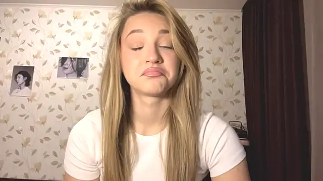 OrethaEredia online show from 10-30-25, 04:30