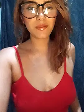 Snapshot of lola_mamadas chatting on 11-25-25, 04:01 lola mamadas online show from 11-25-25, 04:01