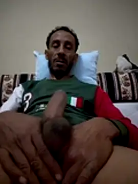 Snapshot of walide100000 chatting on 04-01-26, 01:41 walide100000 online show from 04-01-26, 01:41