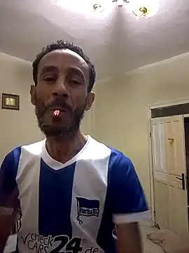 Snapshot of walide100000 chatting on 04-11-26, 07:40 walide100000 online show from 04-11-26, 07:40