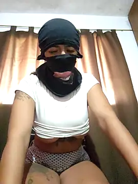 Snapshot of Zulema_cba chatting on 11-20-25, 07:46 Zulema cba online show from 11-20-25, 07:46