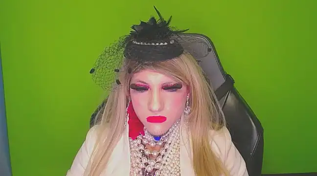 Snapshot of VanesaCrossic chatting on 03-09-25, 05:11 VanesaCrossic online show from 03-09-25, 05:11