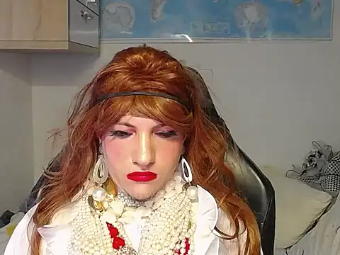 Snapshot of VanesaCrossic chatting on 11-25-25, 09:09 VanesaCrossic online show from 11-25-25, 09:09