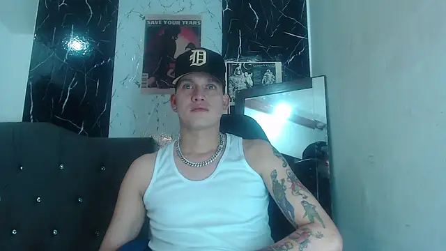 Snapshot of team_badboys chatting on 11-29-25, 07:00 team badboys online show from 11-29-25, 07:00