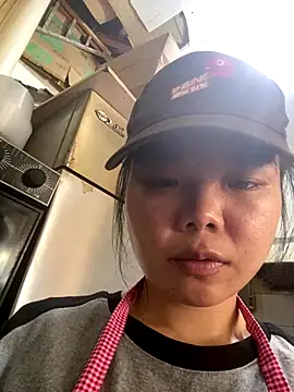 Snapshot of 0xiaosu0 chatting on 11-16-25, 04:40 0xiaosu0 online show from 11-16-25, 04:40