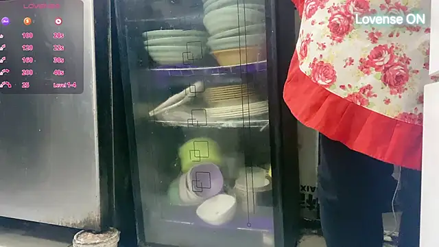 Snapshot of 0xiaosu0 chatting on 11-25-25, 03:01 0xiaosu0 online show from 11-25-25, 03:01