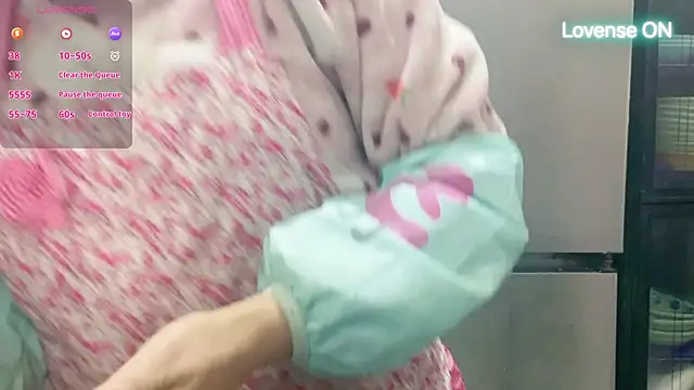 Snapshot of 0xiaosu0 chatting on 11-30-25, 09:13 0xiaosu0 online show from 11-30-25, 09:13