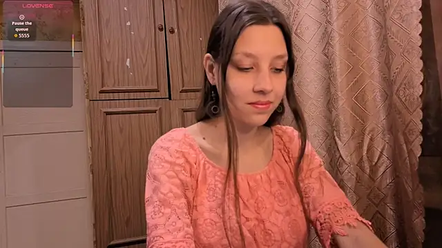 Snapshot of LahomaSassano chatting on 11-16-25, 11:43 LahomaSassano online show from 11-16-25, 11:43