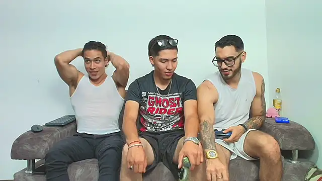 thebadboys05 online show from 11-23-25, 04:12