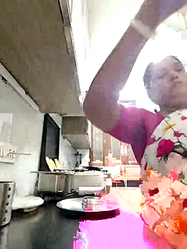 Hot-Sana2 online show from 04-20-26, 01:58